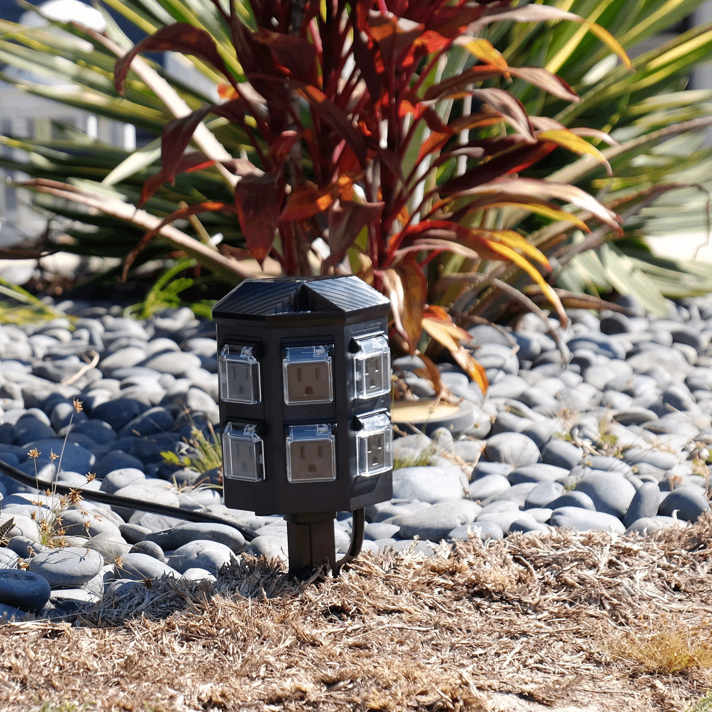 Outdoor Stake Outlet Hidden Camera with 4K Live Streaming & Wi-Fi - Image 17