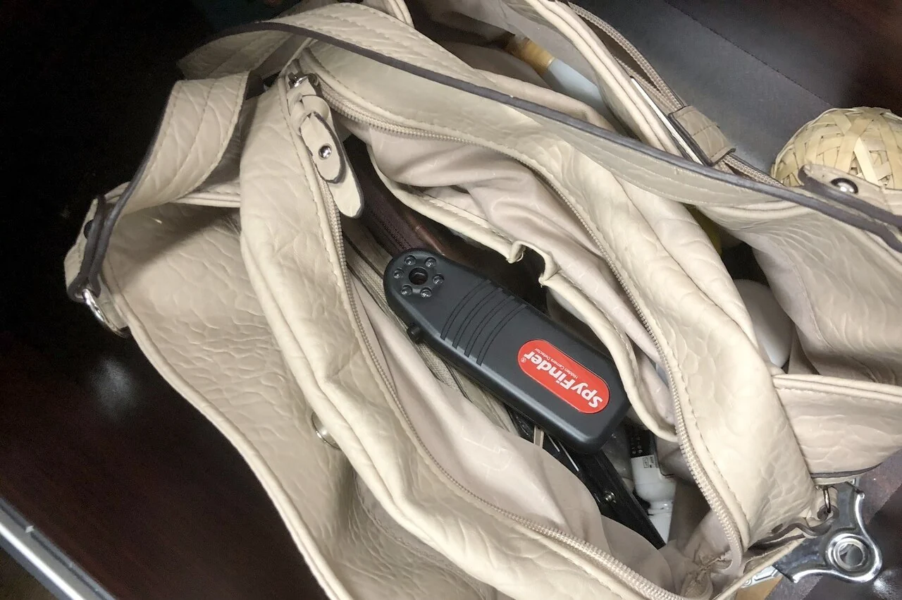 SpyFinder Pro Hidden Spy Camera Detector - Image 3